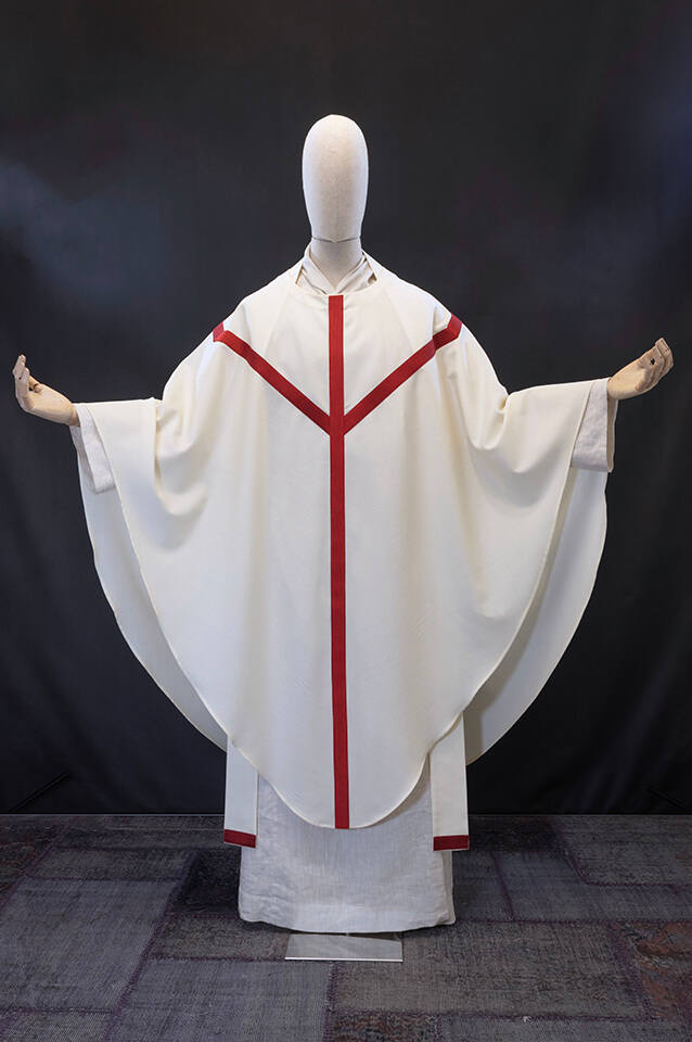 White renaissance chasuble with red details