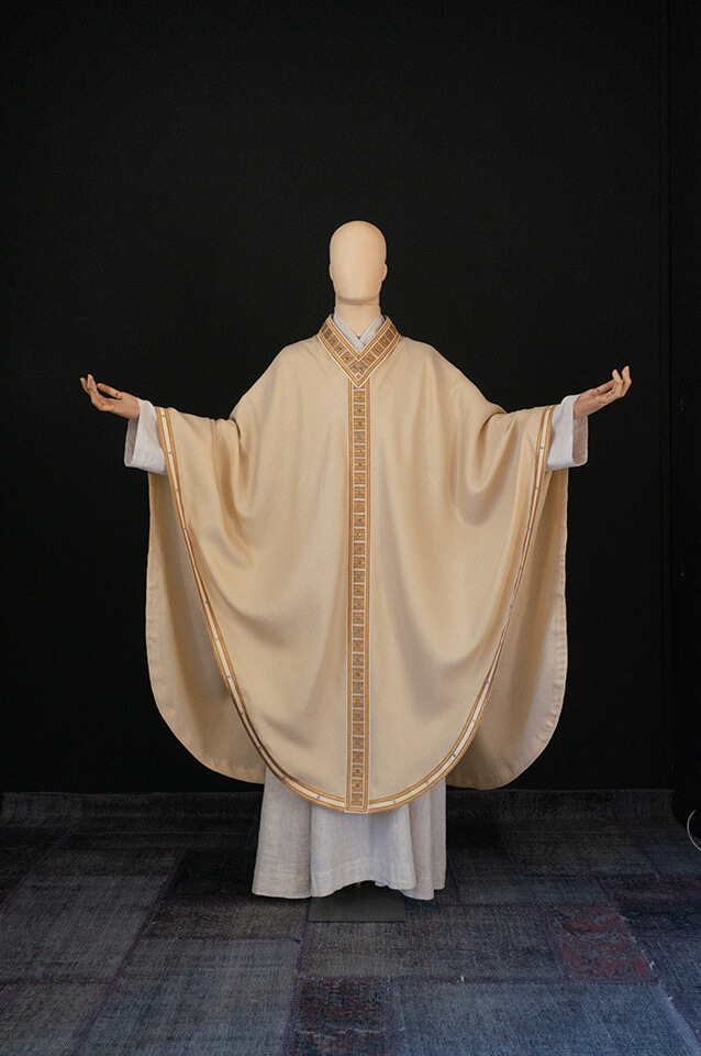White renaissance chasuble with crystals